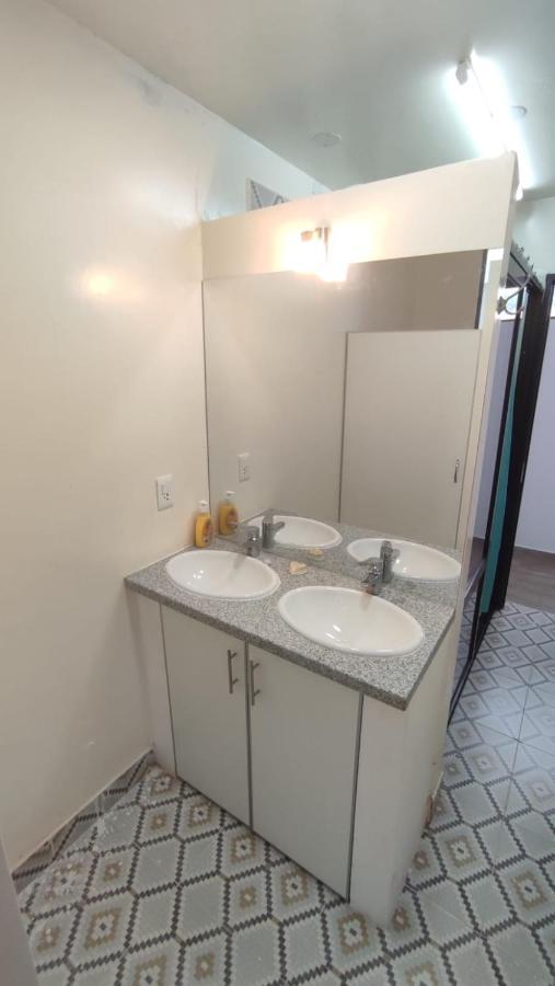 سوكر Home Away المظهر الخارجي الصورة